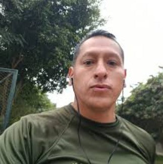 <em>Carlos M.</em>
